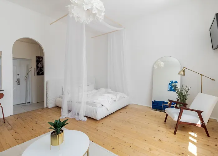 Apartamento мережа Proжиття *